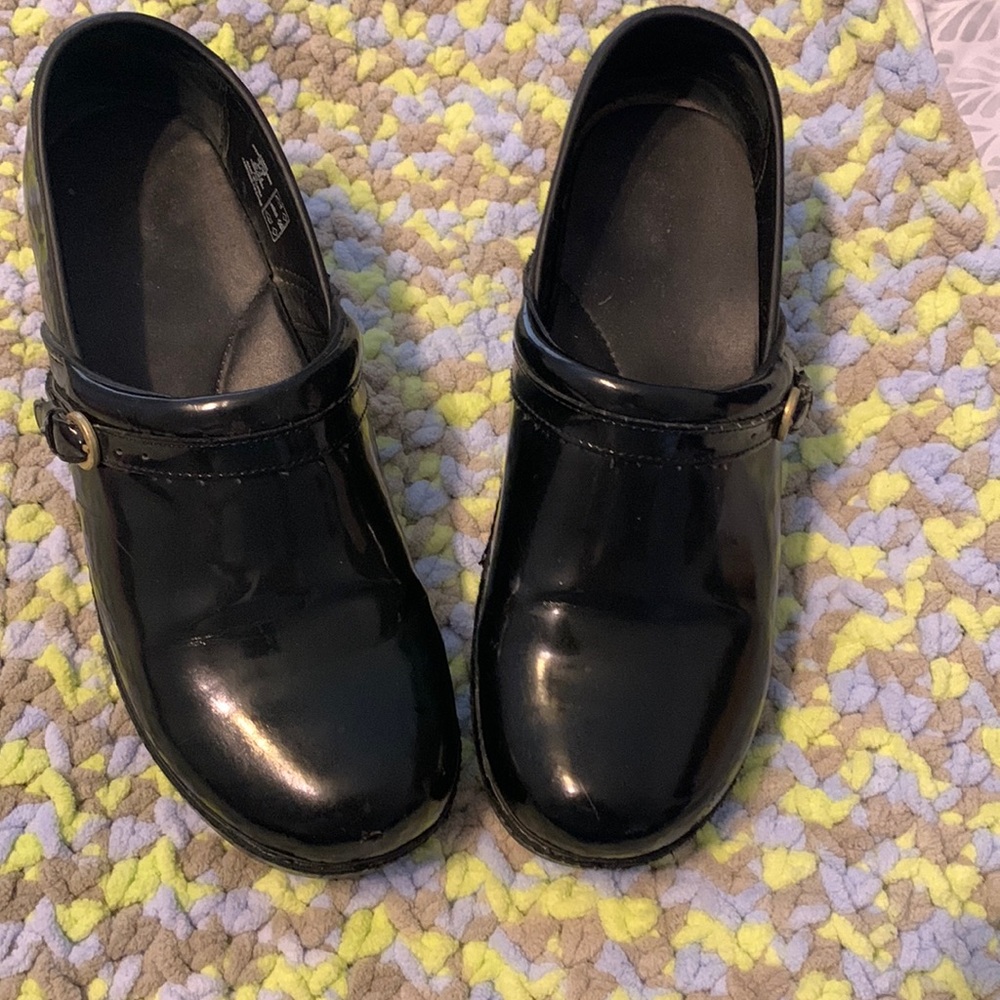 Black Patent Lands End clog
